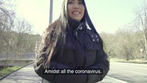 Asyalı kızın tertemiz amına sokuyor