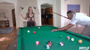 Mature kadın üniversite öğrencisine siktiriyor