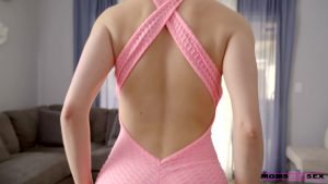 İki kızı birden siken adamdan grup porno